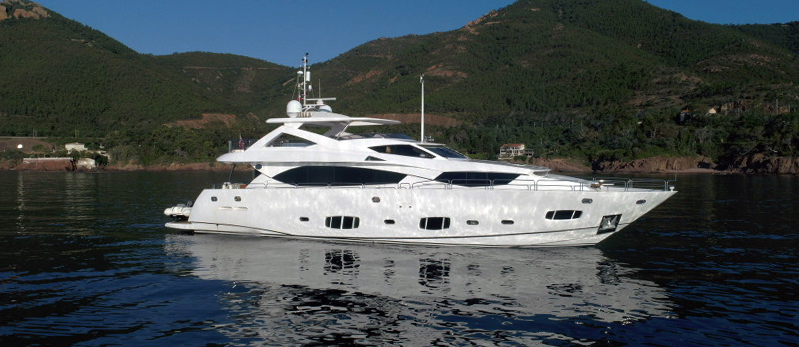sunseeker 30 metre yacht